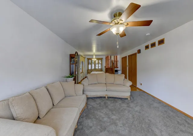 2nd image of 388 Campbell Ave, Calumet City, IL 60409 | MLS# 841373
