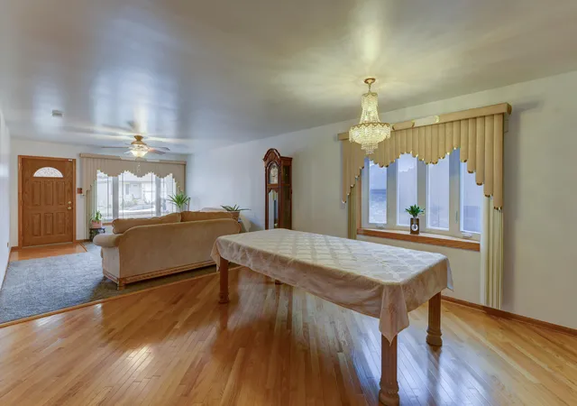 5th image of 388 Campbell Ave, Calumet City, IL 60409 | MLS# 841373
