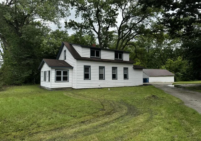 Homes for sale in Schererville, IN | 1041 E Hwy 330, Schererville, IN 46375 | MLS# 841417