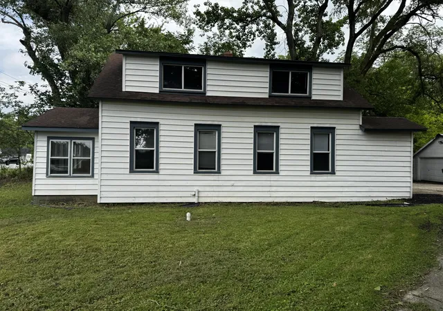 Homes for sale in Schererville, IN | 1041 E Hwy 330, Schererville, IN 46375 | MLS# 841417