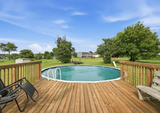 4th image of 555 Lake Park Dr, Valparaiso, IN 46385 | MLS# 841430
