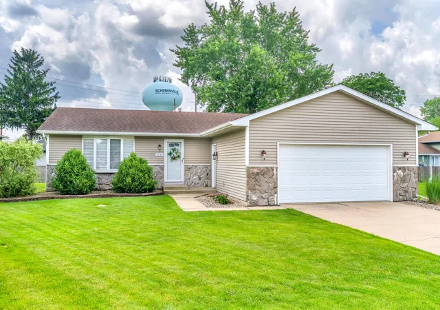 Homes for sale in Crown Point, IN | 5155 W 90th Ct, Crown Point, IN 46307 | MLS# 841387