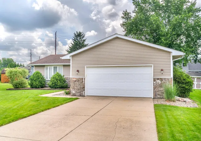 Homes for sale in Crown Point, IN | 5155 W 90Th Ct, Crown Point, IN 46307 | MLS# 841387
