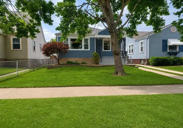 Homes for sale in Whiting, IN | 1717 Warwick Ave, Whiting, IN 46394 | MLS# 841411