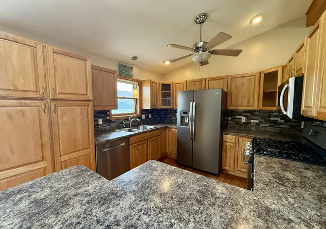 4th image of 613 Persimmon Pkwy, Hebron, IN 46341 | MLS# 841394