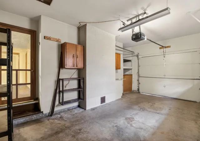 26th image of 5961 Hayes Pl, Merrillville, IN 46410 | MLS# 841393