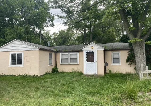 Homes for sale in Michigan City, IN | 402 Sheridan Ave, Michigan City, IN 46360 | MLS# 841415