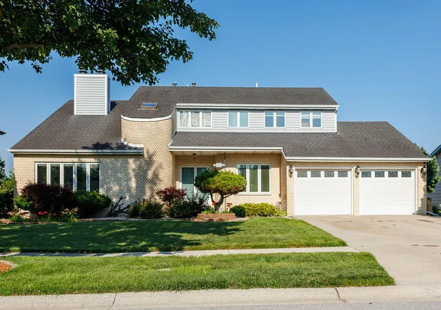 1st image of 720 Wirtz Rd, Crown Point, IN 46307 | MLS# 842264