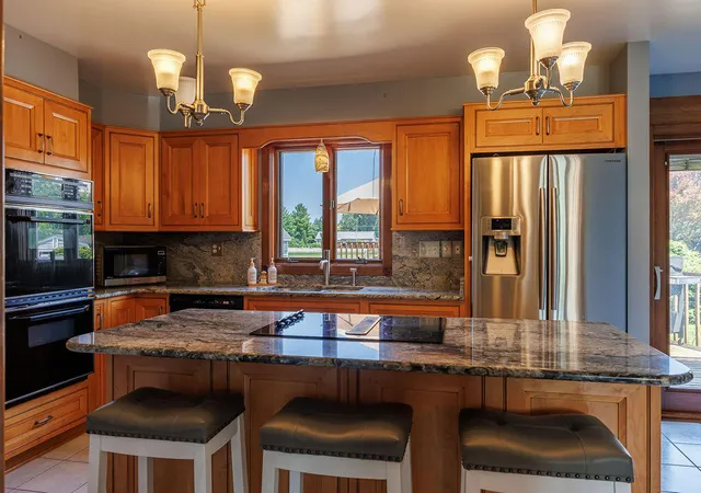 3rd image of 720 Wirtz Rd, Crown Point, IN 46307 | MLS# 842264