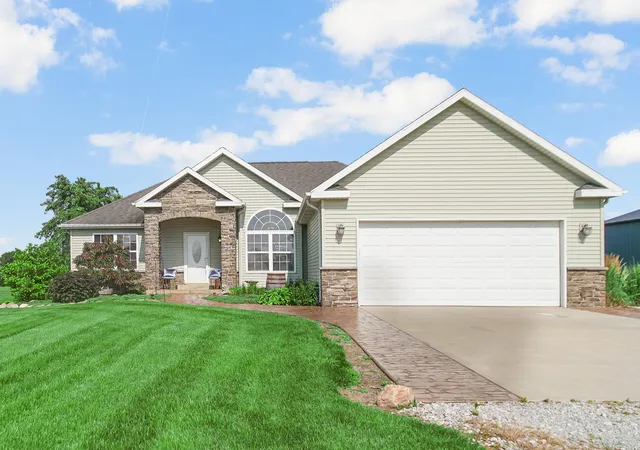 Homes for sale in Rensselaer, IN | 5983 N 700 W, Rensselaer, IN 47978 | MLS# 841930