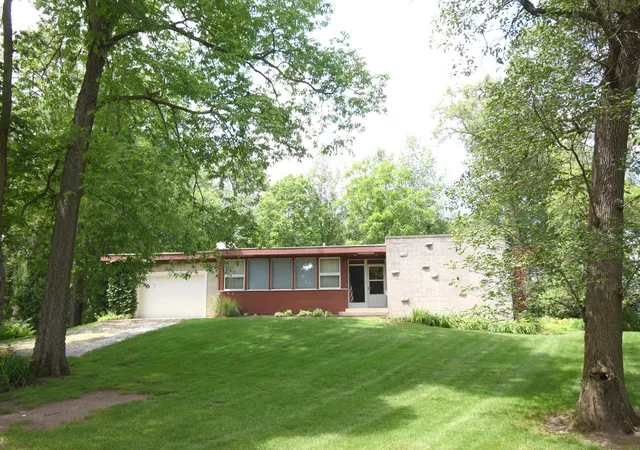 Photo 4 of Single family home for sale at 900 W Winding Rd, Rensselaer, IN 47978 | MLS# 841552 | Listing updated on 2026-10-06