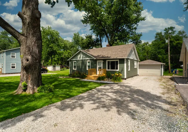 3rd image of 4409 Calhoun St, Gary, IN 46408 | MLS# 841602