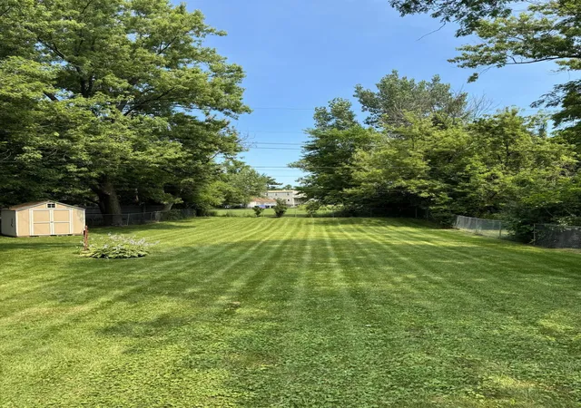 4th image of 16 W Cleveland Ave, Hobart, IN 46342 | MLS# 842285