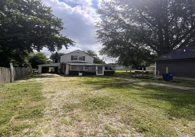 Homes for sale in La Porte, IN | 223 Park St, La Porte, IN 46350 | MLS# 841478