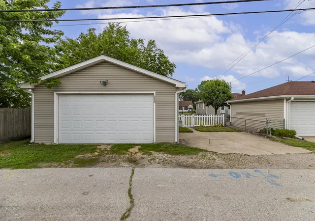 Homes for sale in Hammond, IN | 3036 165th St, Hammond, IN 46323 | MLS# 841466