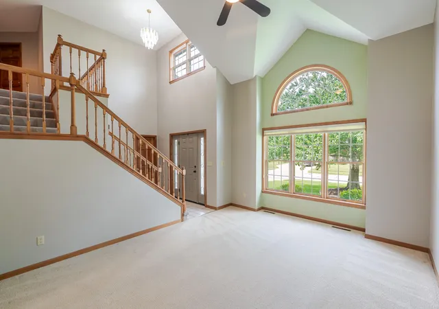 3rd image of 300 Sandpiper Dr, Chesterton, IN 46304 | MLS# 841524