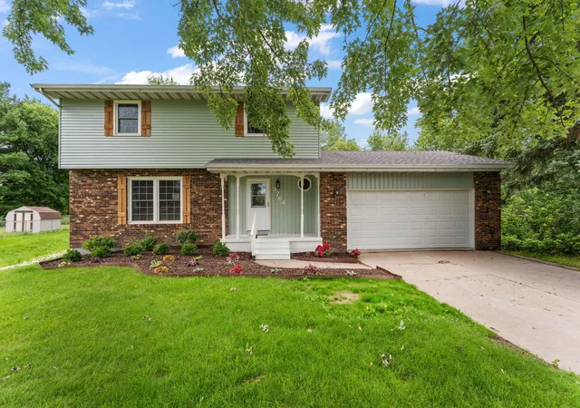 2nd image of 3764 Kingsway Dr, Crown Point, IN 46307 | MLS# 841450