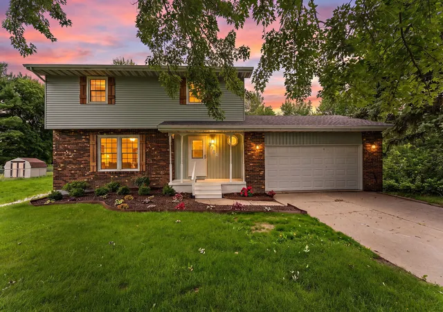 1st image of 3764 Kingsway Dr, Crown Point, IN 46307 | MLS# 841450