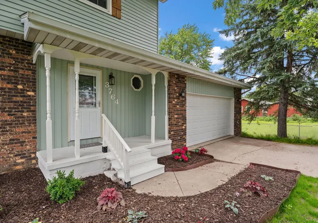 4th image of 3764 Kingsway Dr, Crown Point, IN 46307 | MLS# 841450