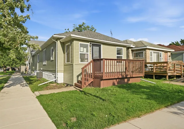 Homes for sale in East Chicago, IN | 4301 Homerlee Ave, East Chicago, IN 46312 | MLS# 841503