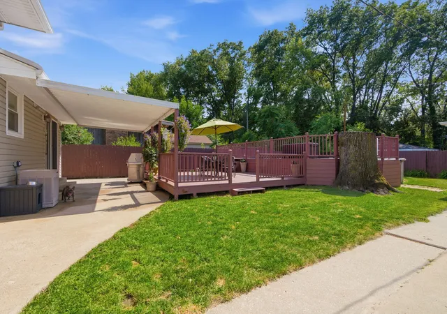 Homes for sale in Griffith, IN | 322 N Lindberg St, Griffith, IN 46319 | MLS# 841457