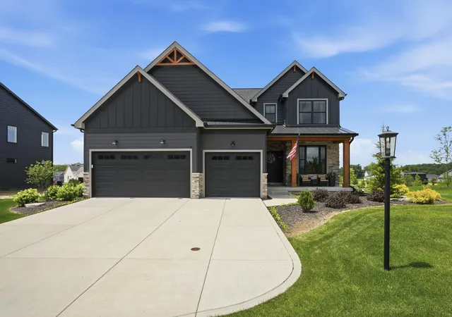 3rd image of 3103 Whispering Brook Ln, Valparaiso, IN 46385 | MLS# 841510