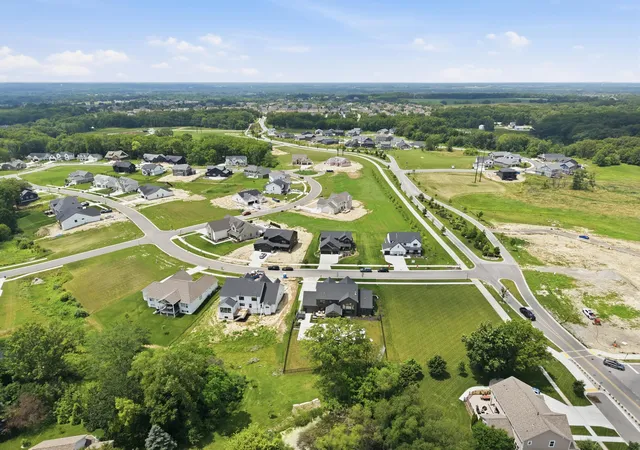 44th image of 3103 Whispering Brook Ln, Valparaiso, IN 46385 | MLS# 841510