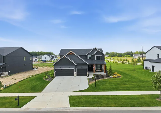 4th image of 3103 Whispering Brook Ln, Valparaiso, IN 46385 | MLS# 841510