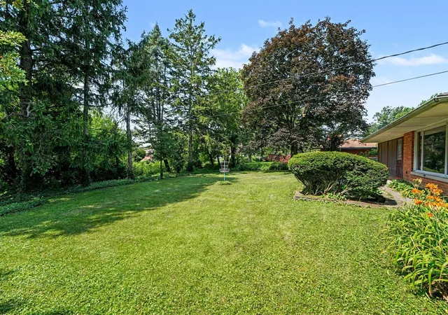 2nd image of 2515 W 57th Ave, Merrillville, IN 46410 | MLS# 841509