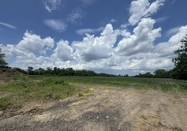 3rd image of 31890 Edison Rd, New Carlisle, IN 46552 | MLS# 841469