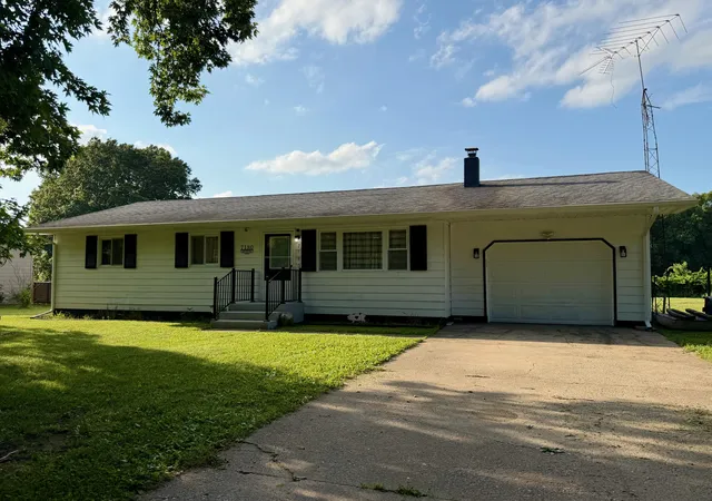 Single family home for sale at 7180 E 25 North, Knox, IN 46534 | MLS# 841474