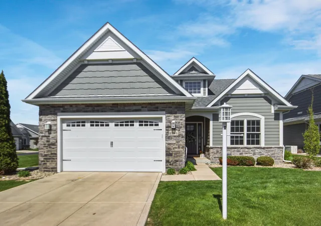 Homes for sale in St. John, IN | 10315 White Sand Ln #A, St. John, IN 46373 | MLS# 841599