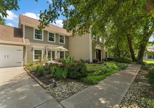 3rd image of 117 Johnson Dr, Valparaiso, IN 46383 | MLS# 842466