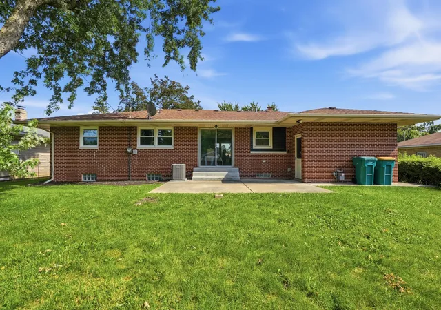 Homes for sale in Merrillville, IN | 1120 W 54Th Ave, Merrillville, IN 46410 | MLS# 841493