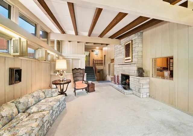 Photo 3 of Single family home for sale at 301 Kenwood Pl, Michigan City, IN 46360 | MLS# 841826 | Listing updated on 2026-09-22