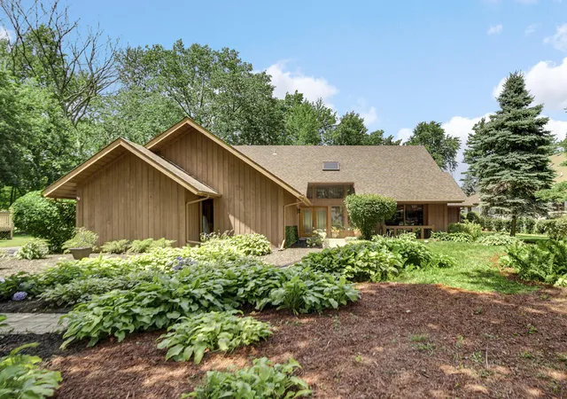 Homes for sale in Schererville, IN | 406 Wilderness Dr, Schererville, IN 46375 | MLS# 841653