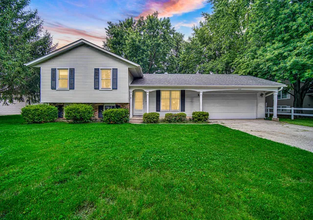 21st image of 812 Fox Point Dr, Chesterton, IN 46304 | MLS# 841556