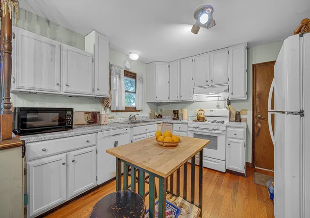 5th image of 812 Fox Point Dr, Chesterton, IN 46304 | MLS# 841556