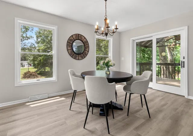 5th image of 9710 W Rustic Dr, De Motte, IN 46310 | MLS# 841570