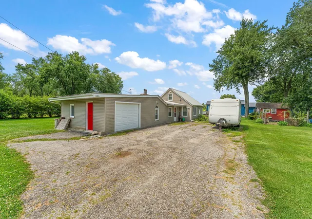 Photo 2 of Single family home for sale at 4954 N Lindsey Ln, Michigan City, IN 46360 | MLS# 841731 | Listing updated on 2026-09-13