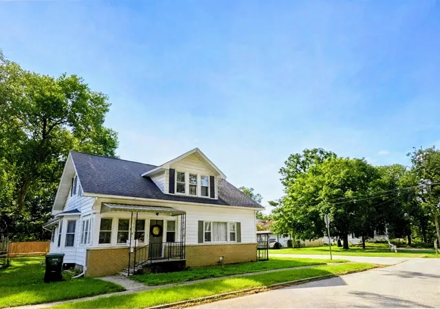 Photo 3 of Single family home for sale at 116 George St, North Judson, IN 46366 | MLS# 841664 | Listing updated on 2026-10-03