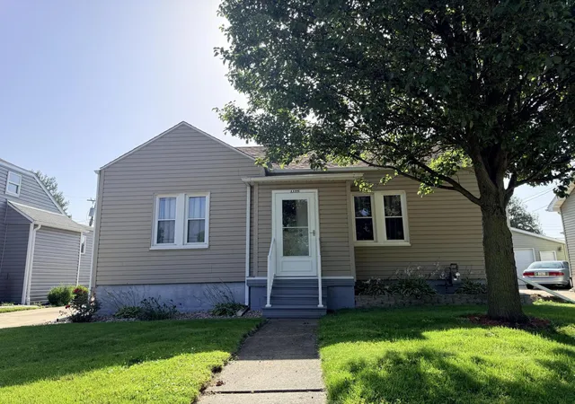 Photo 1 of Sale Pending at 1106 Campbell St, Valparaiso, IN 46385 | MLS# 841567 | Listing updated on 2026-08-24