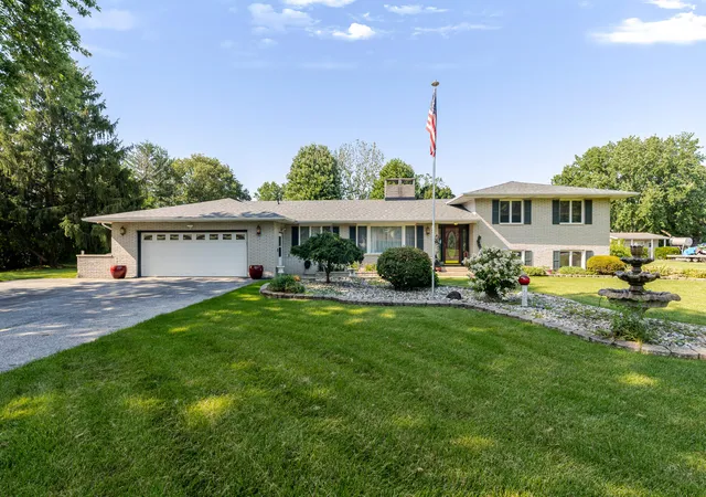 1st image of 247 Westgate Dr, Valparaiso, IN 46385 | MLS# 841950