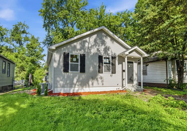 2nd image of 772 Hovey St, Gary, IN 46406 | MLS# 841597