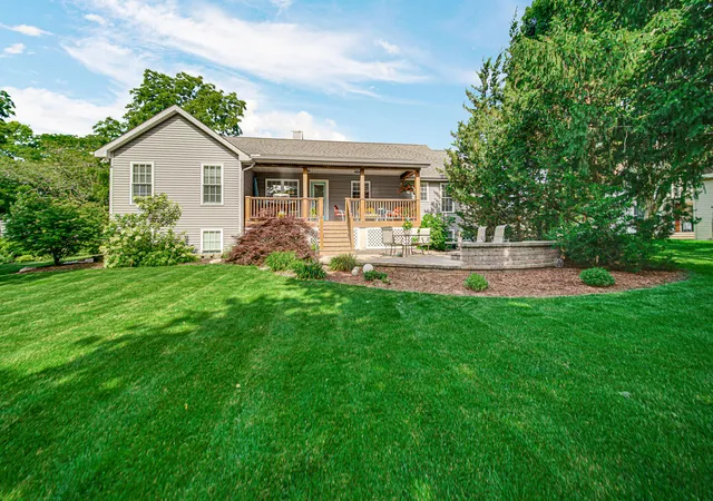 41st image of 1806 Washington St, Valparaiso, IN 46383 | MLS# 841671