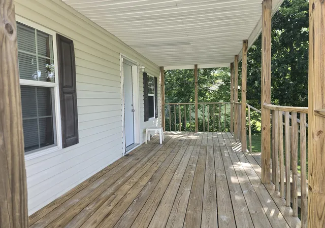 3rd image of 205 W Mcalpin St, Hebron, IN 46341 | MLS# 841583