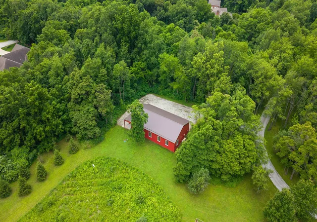 Photo 4 of Single family home for sale at 126 W 625 North, Valparaiso, IN 46385 | MLS# 841669 | Listing updated on 2026-09-21