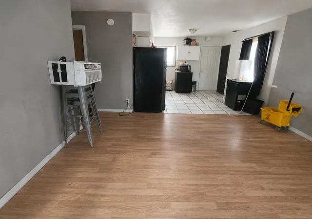 4th image of 2040 Lane St, Gary, IN 46404 | MLS# 841601