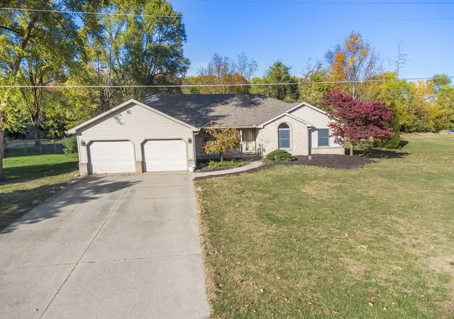 Homes for sale in Wheatfield, IN | 3618 Fase Dr, Wheatfield, IN 46392 | MLS# 841605