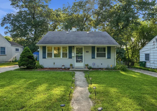 Homes for sale in Lake Station, IN | 2262 Vanderburg St, Lake Station, IN 46405 | MLS# 841661